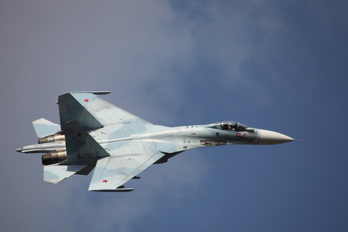  墜機消息傳出之時為 Su-27 但是俄羅斯官方稍後更正資訊為 Su-34。 圖：翻攝自@Gerashchenko_en 