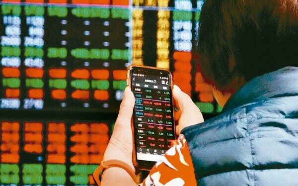 穩定高息、資本成長難兩全兼具 高股息ETF該怎麼選？