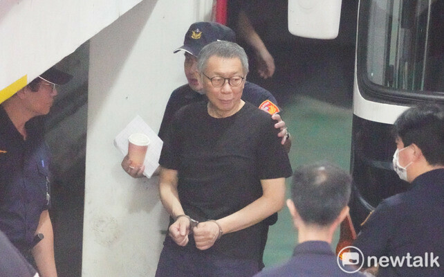 柯文哲因證據不足才審這麼久？律師曝原因嗆小草：白癡才信中央廚房給的餿水
