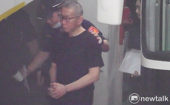 柯文哲要推「考上司法官先關1週」律師諷柯應裝葉克膜  網酸：法醫表示....