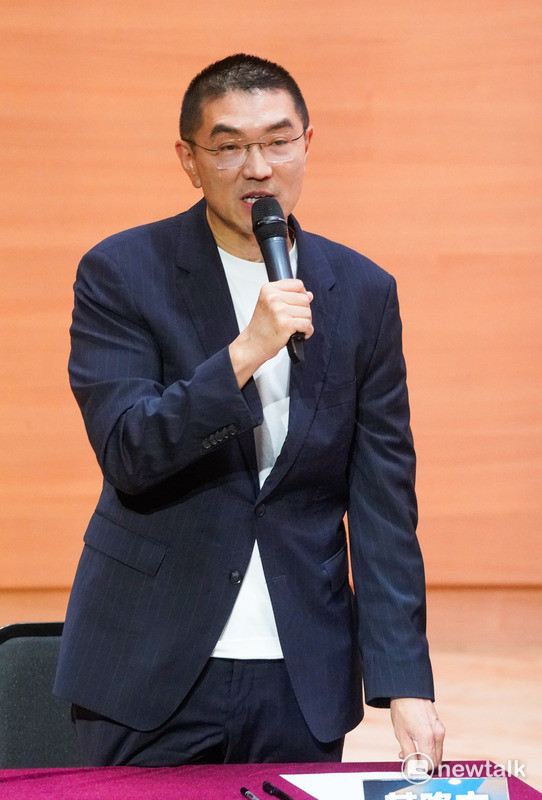 蔣聯合民調也輸 謝國樑認藍軍被打趴:這段時間別看民調了
