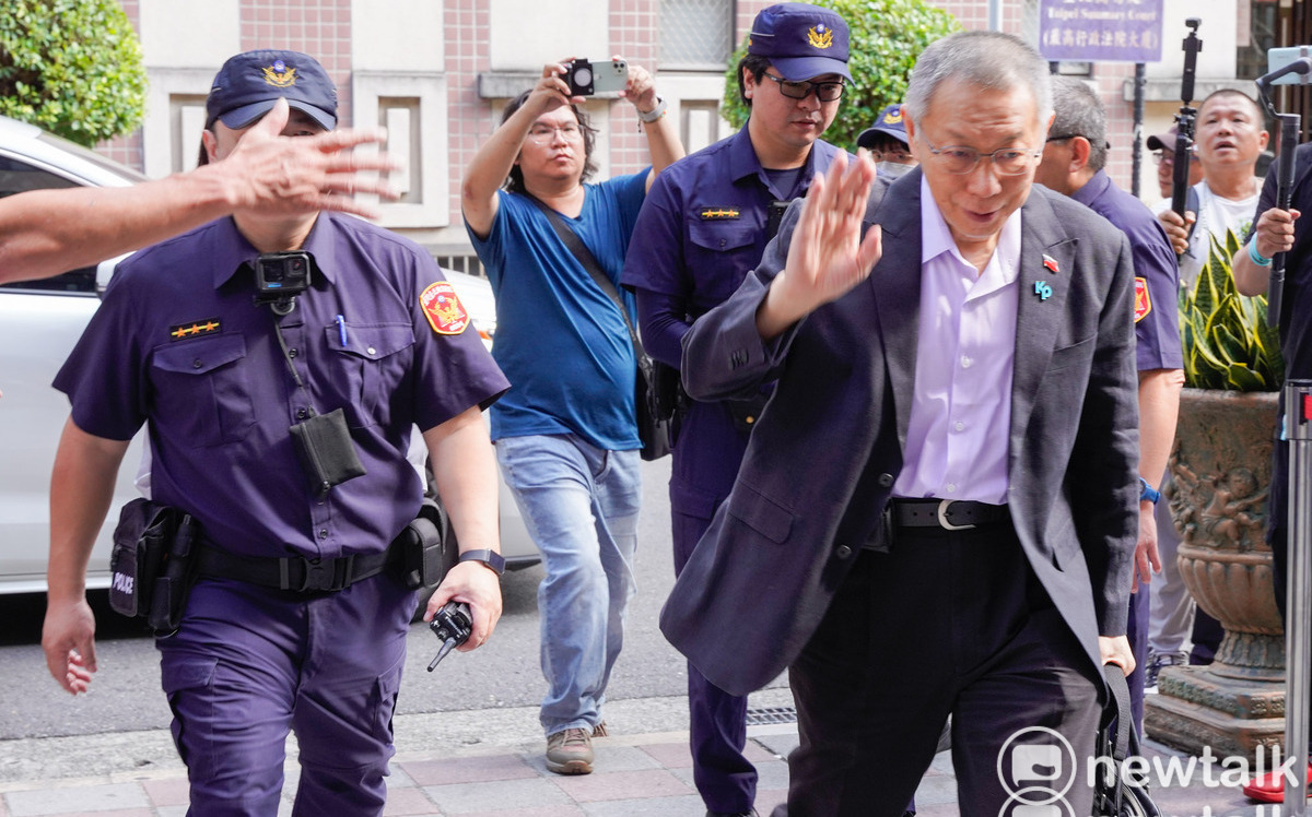 柯文哲政治獻金爭議再起　林智群：阿北陷「父子騎驢」兩難