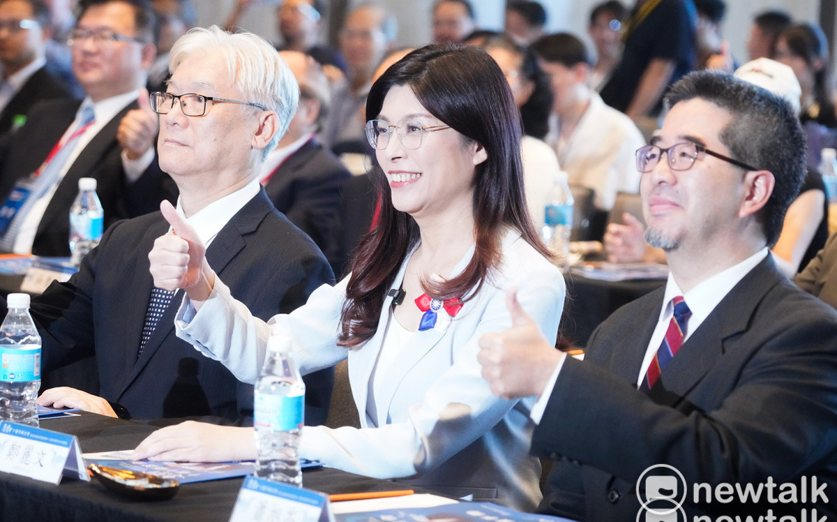 明參加統派活動追思共諜將官 鄭麗文：希望兩岸和解