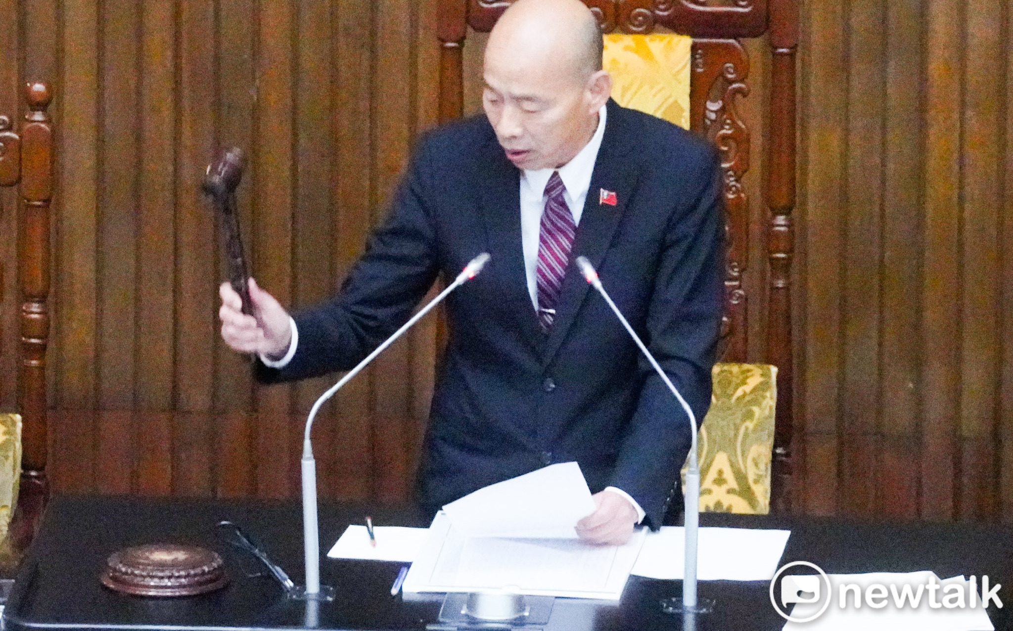 停砍並回溯!在野強勢三讀退休公務員年金修法 消費者物價指數成長5%時還應調整