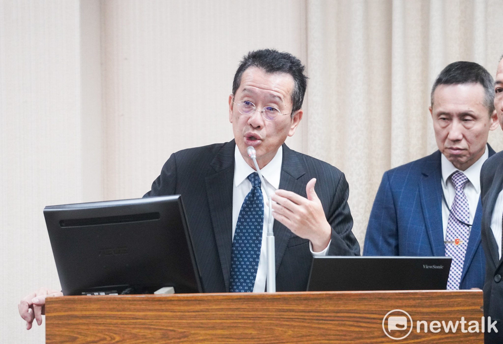 國防部長顧立雄回應說明，兩者條件不同，不能直接相比。 圖：張良一/攝 