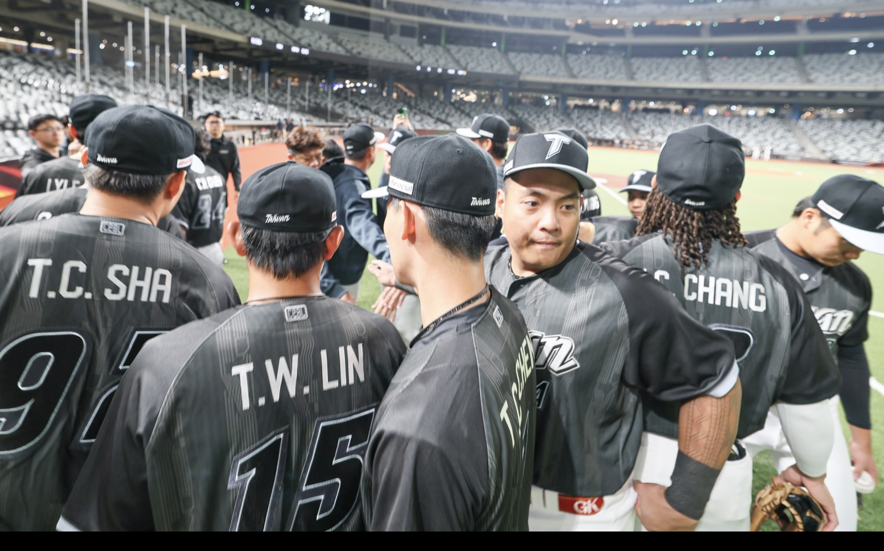 旅美幫全到齊!中華隊30人「完全體」亮相 教頭曝正賽守備陣形