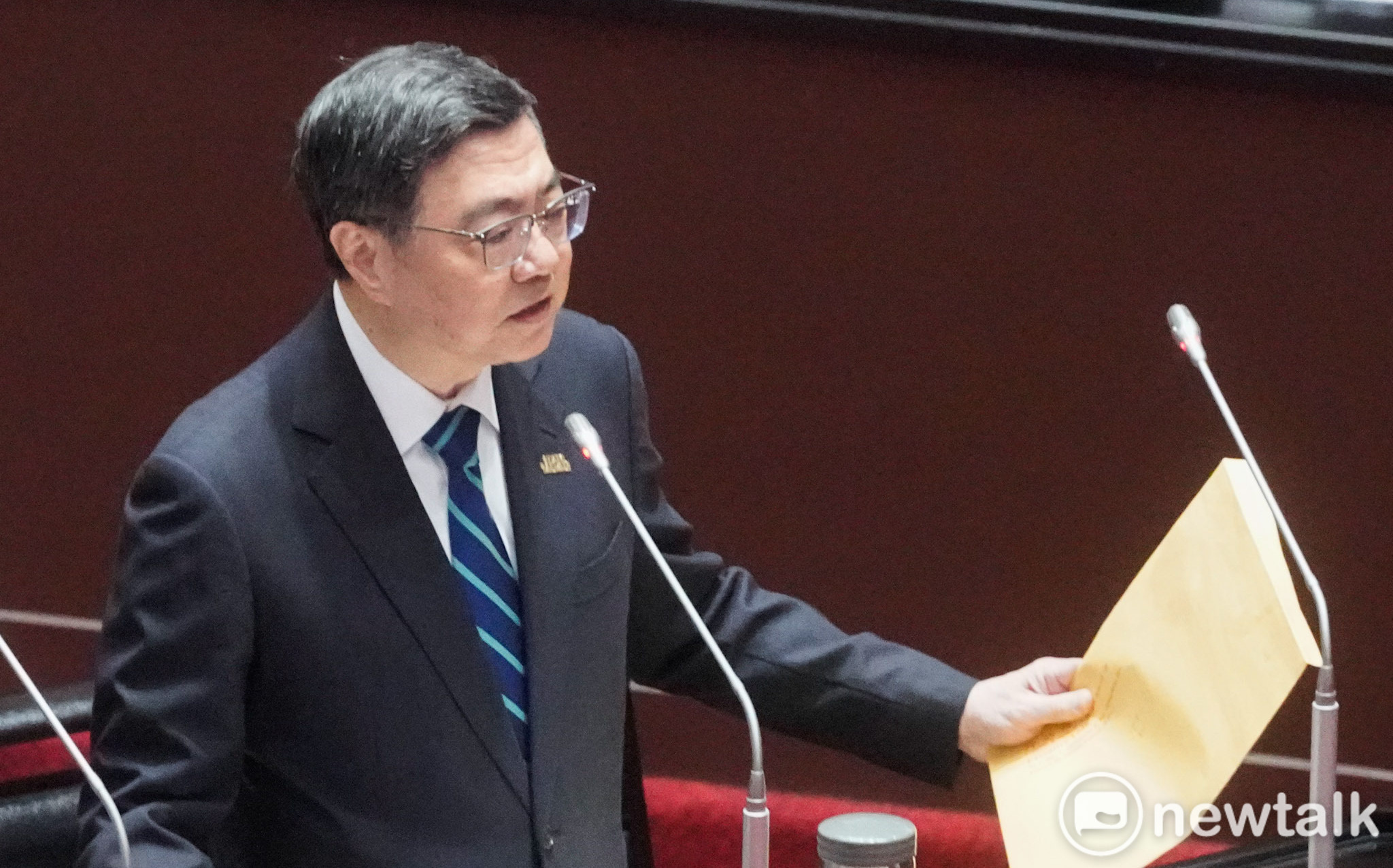 王鴻薇緊咬卓揆赴日不放！  綠委反嗆：妳有去中國的單據嗎？