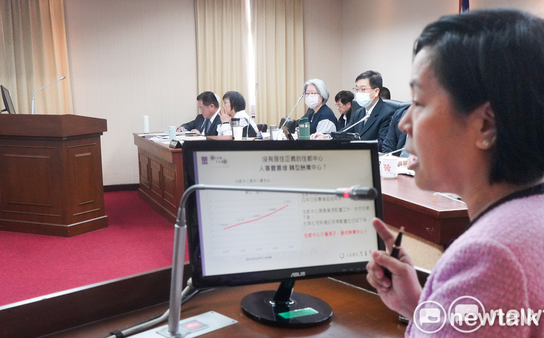 李貞秀質疑恐再現「空氣質詢」 顧立雄回應:依行政院指示辦理