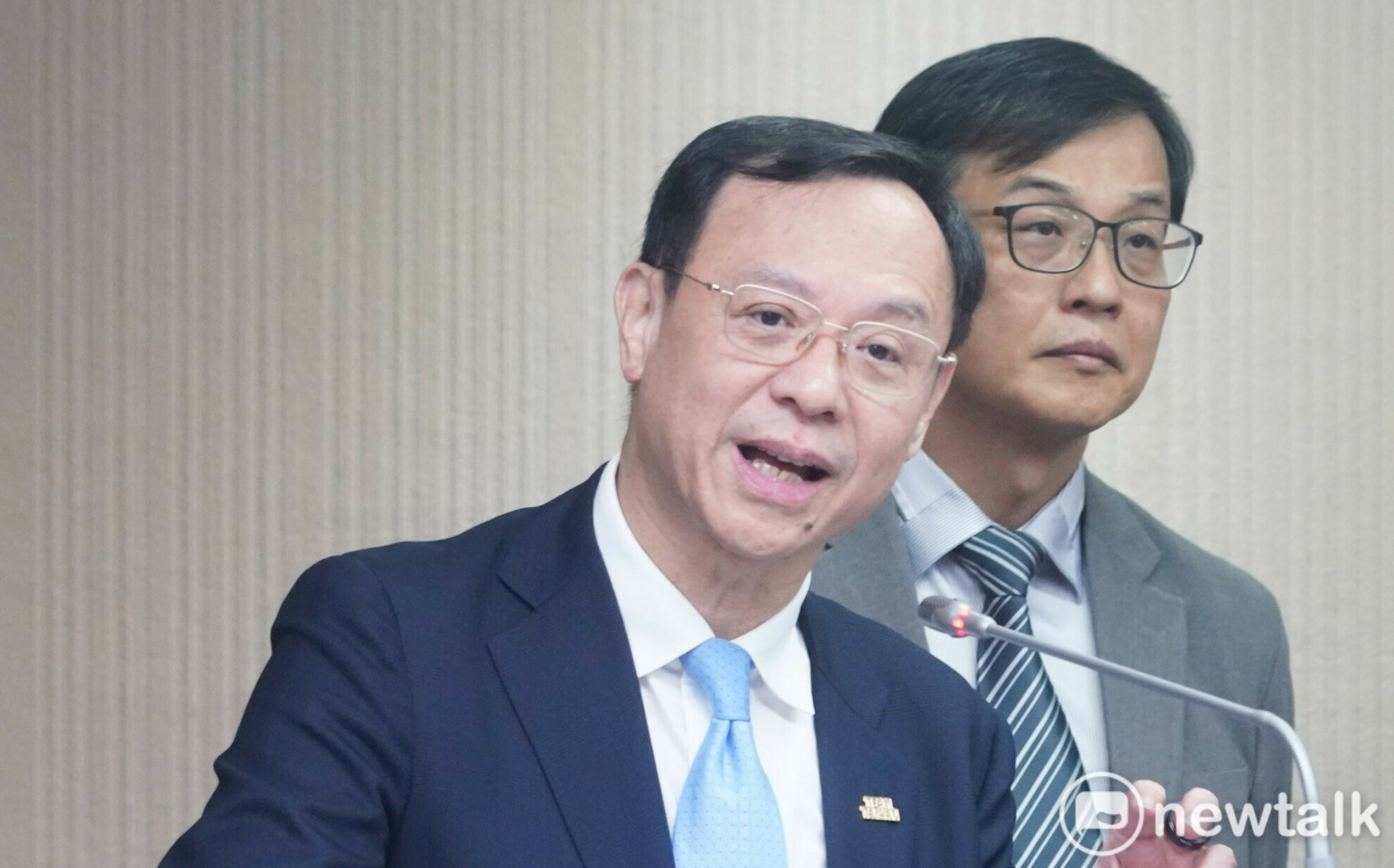 進口馬鈴薯怎麽檢驗？石崇良揭：農業部檢查、食藥署抽驗  超標即整批退運  