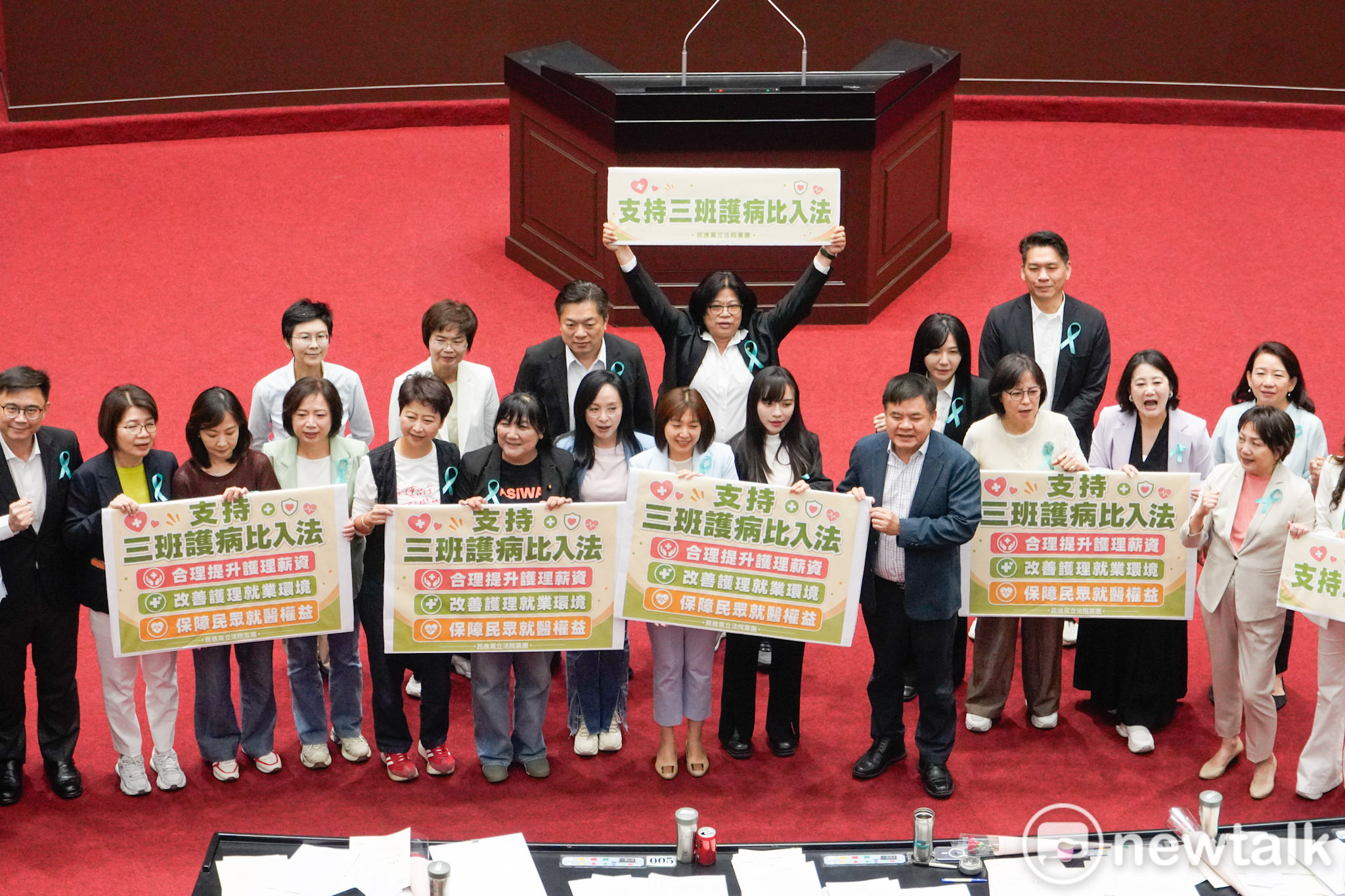 三班護病比為何緩2年？醫界人士：立即上路恐使醫療量能下降
