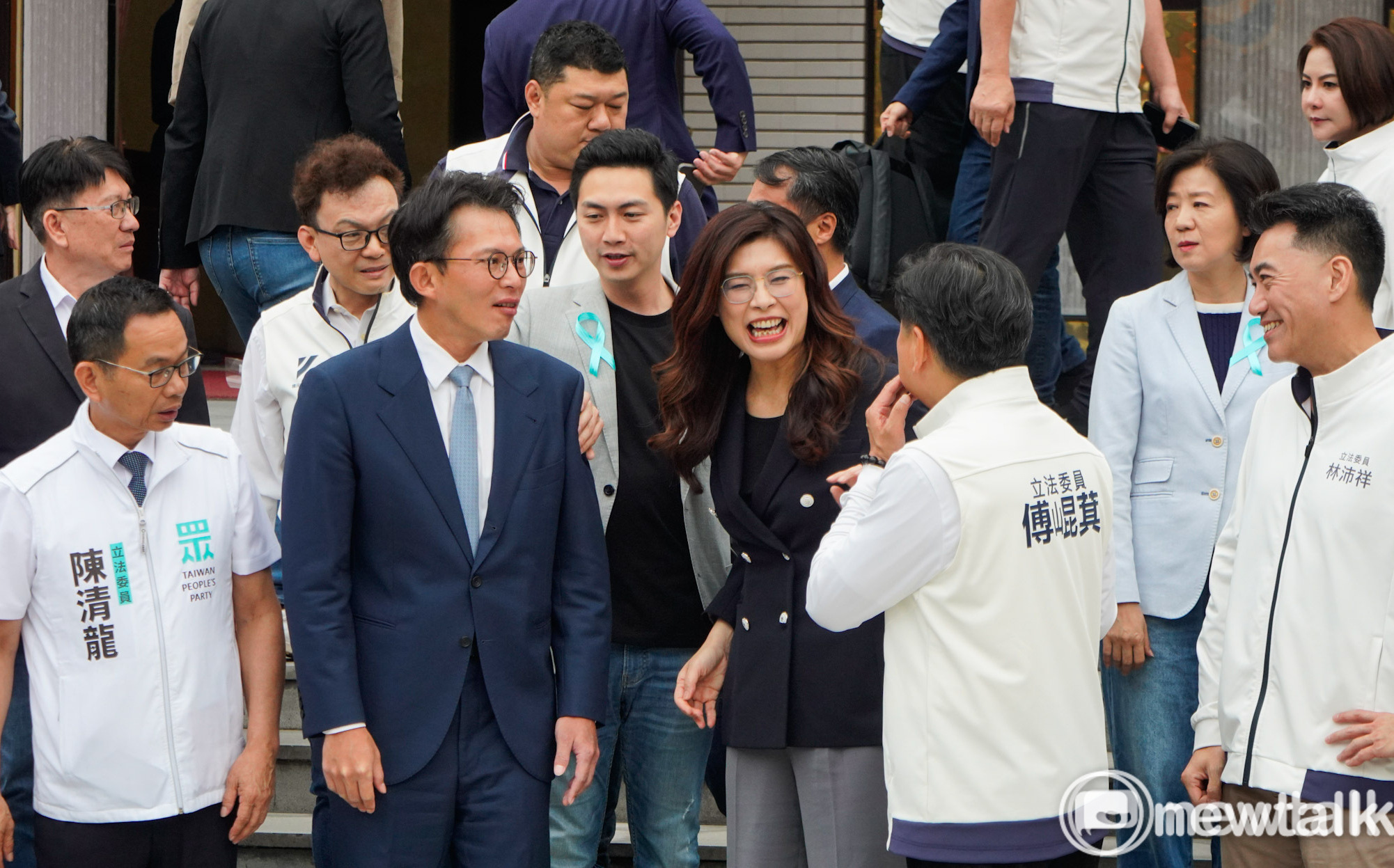 藍白狂砍軍購4700億! 矢板明夫：只有台灣在最危險的時刻選擇縮手