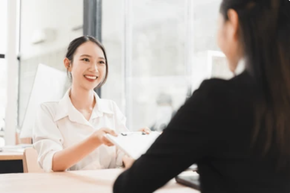 近6成新鮮人瞄準正職工作，22.8%的人表示，在畢業前已找到工作。 圖：Shutterstock（示意圖） 