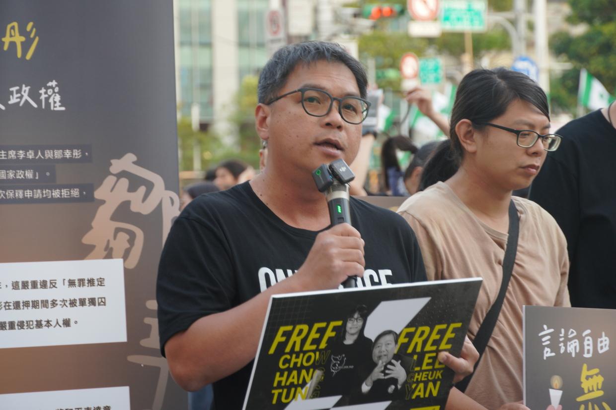  台灣人權促進會資深研究員施逸翔（圖左）。 圖：台灣人權促進會提供 