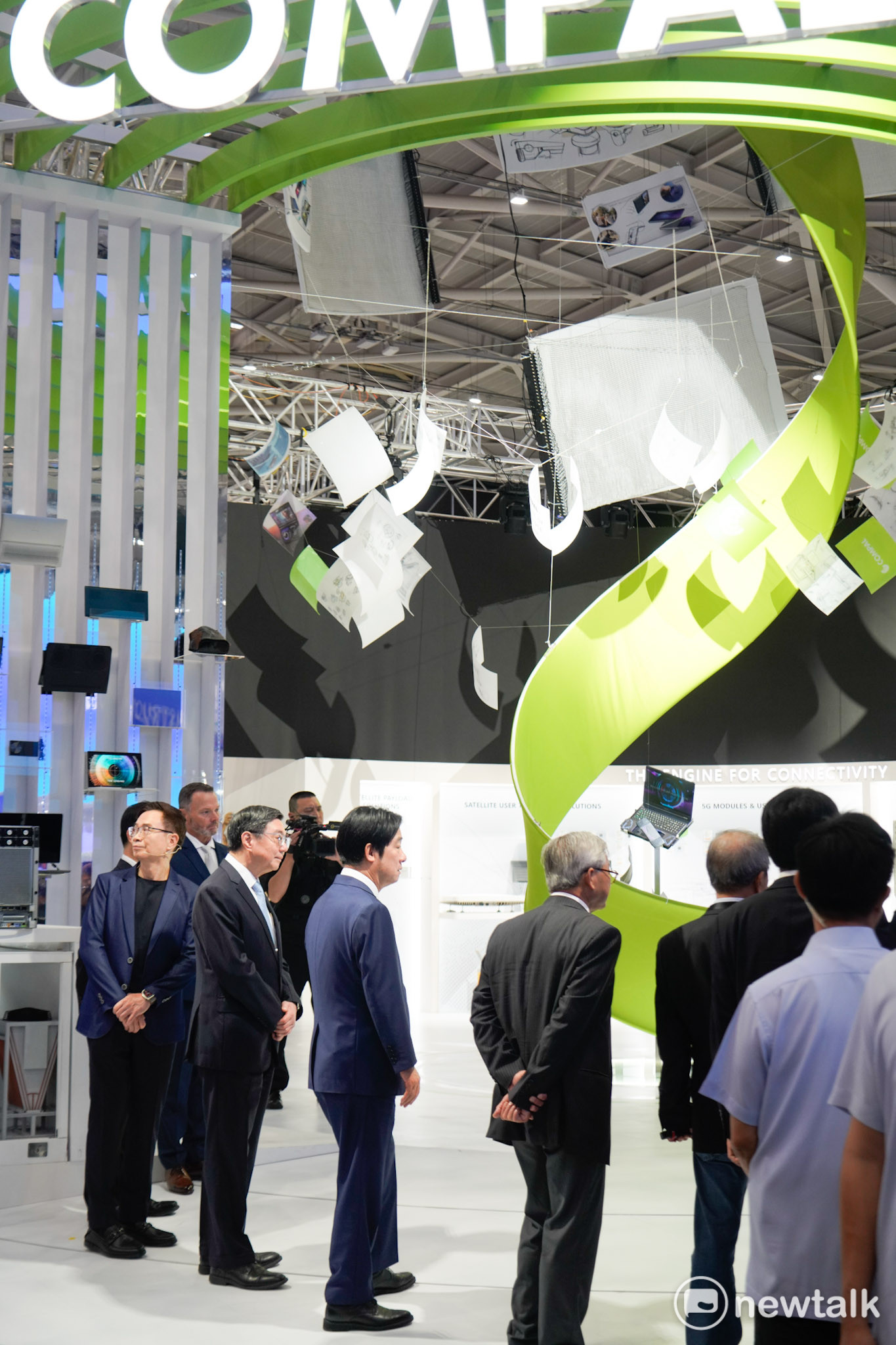 賴清德出席2026台北國際電腦展開幕典禮，並參觀參與展出的廠商的產品。 圖：張良一/攝 