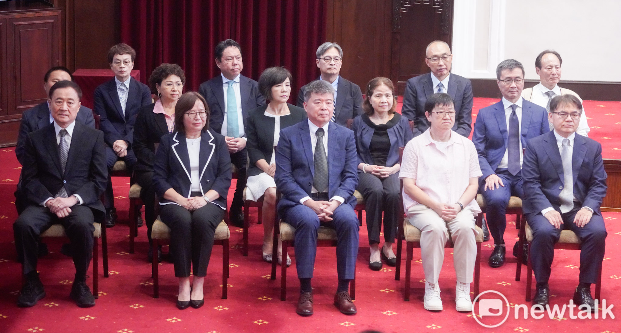 蕭美琴主持「監察院第7屆正、副院長及監察委員被提名人介紹記者會」，圖為陳景峻等監委被提名人出席記者會。 圖：張良一/攝 