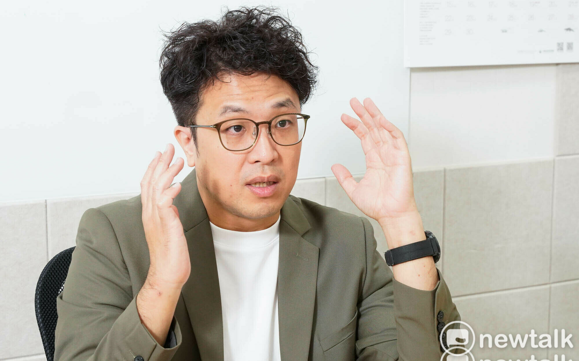沈伯洋專訪6-4》主動拜會曹興誠2次內容曝光!推「城市基金」政見