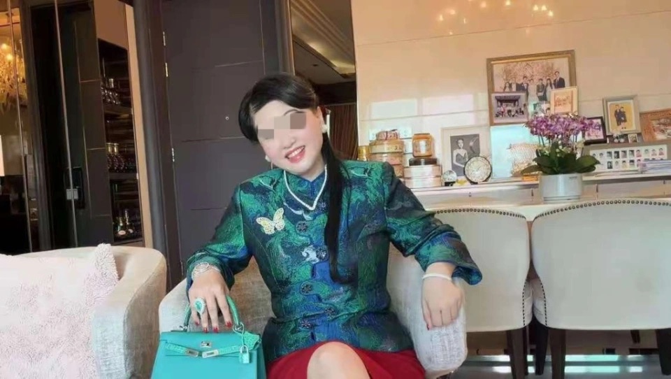  被害人蔡天鳳的母親張燕花遭中國海南省商人李昌業指控，在 5 個多月內以銀行帳戶遭凍結、投資項目需資金周轉等理由，陸續捲走他高達 2,745 萬人民幣（ 約新台幣 1.2 億元 ）的資金。 圖：翻攝自張燕花抖音 