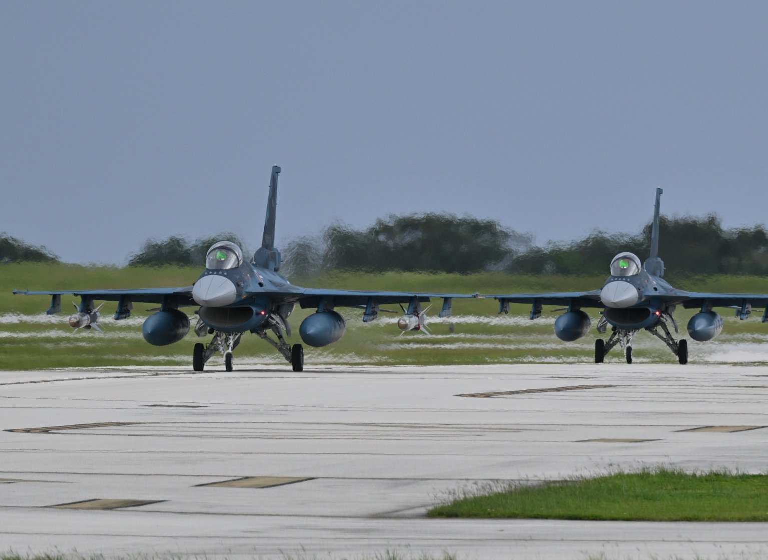 日本防衛省F-2戰機 圖：翻攝自 X @asura0998822 