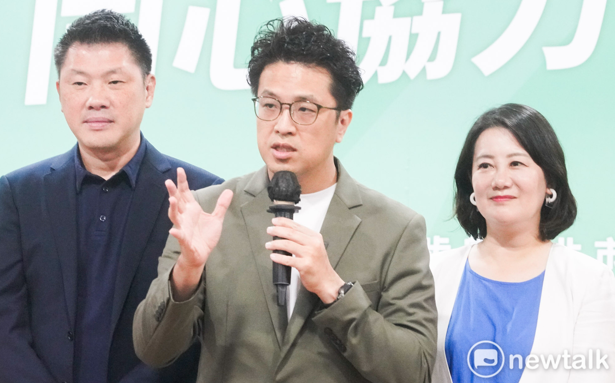 沈伯洋自譽「有腦袋不空」! 他開酸:真的急了 怕被看破手腳