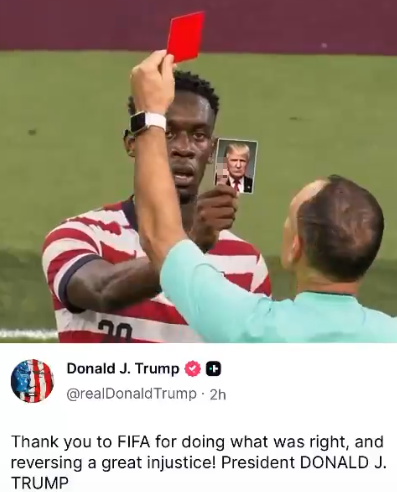 AI生圖：美國白宮日前竟直接致電國際足總（FIFA）總部，強烈要求主席英凡提諾重新審查美籍前鋒巴洛貢所領到的紅牌判決。 圖：翻攝自 X @RyanRozbiani 