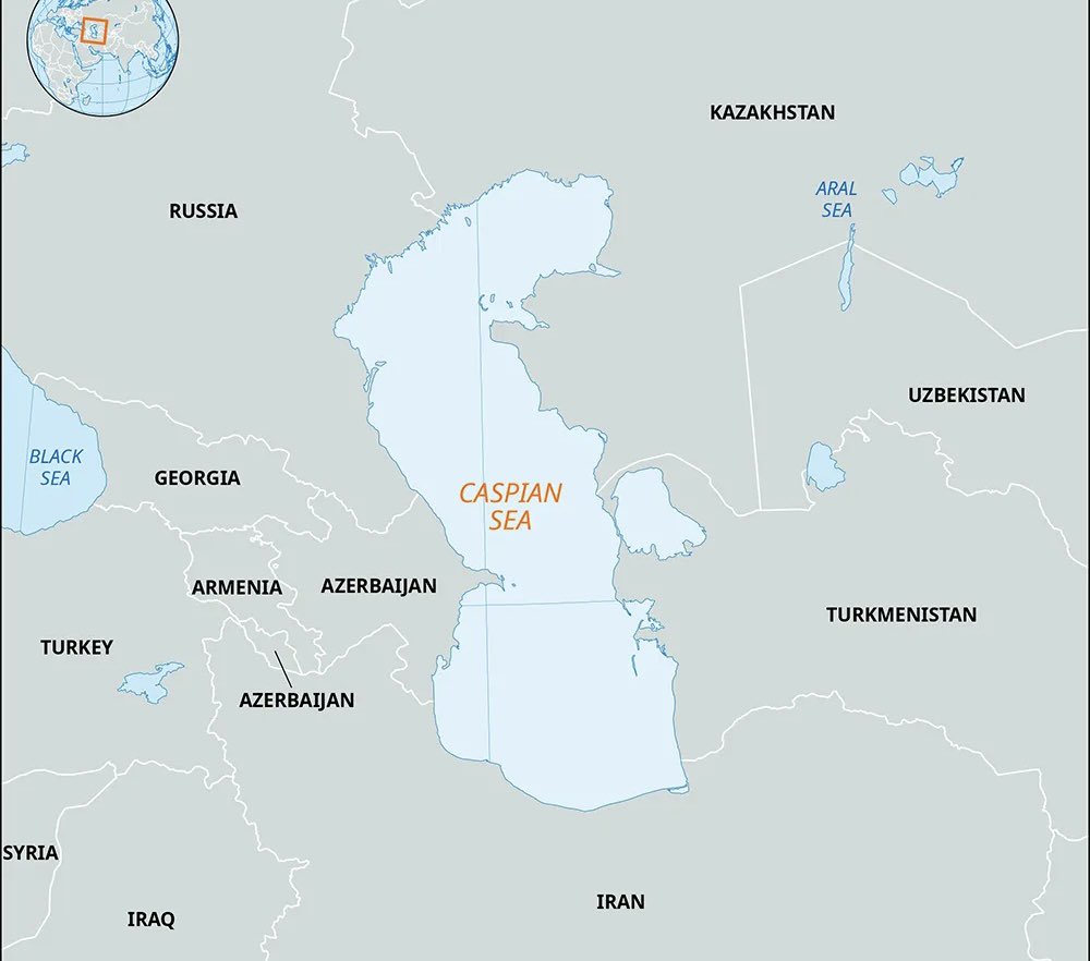  裏海北銜俄羅斯南接伊朗，是兩國之間貿易的樞紐。 圖：翻攝自@visegrad24 