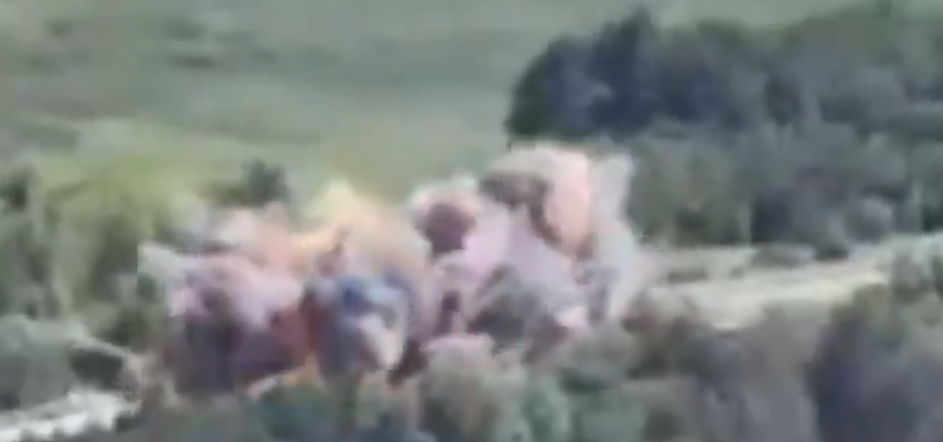  烏克蘭第34獨立海軍陸戰旅利用AASM Hammer空投炸彈，精準炸毀了俄軍設於被佔領赫爾松地區奧列什基（Oleshky）的無人機操作員控制點 圖：翻攝自 X @AncientAlien01 