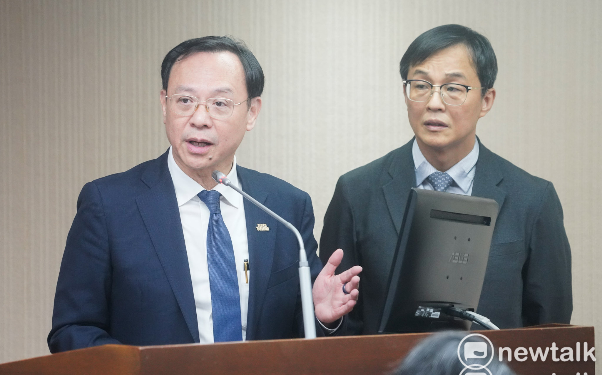 邱慧洳將阿公比擬脫膠原油   石崇良：細胞不會等於人、不要詆毀我阿公  