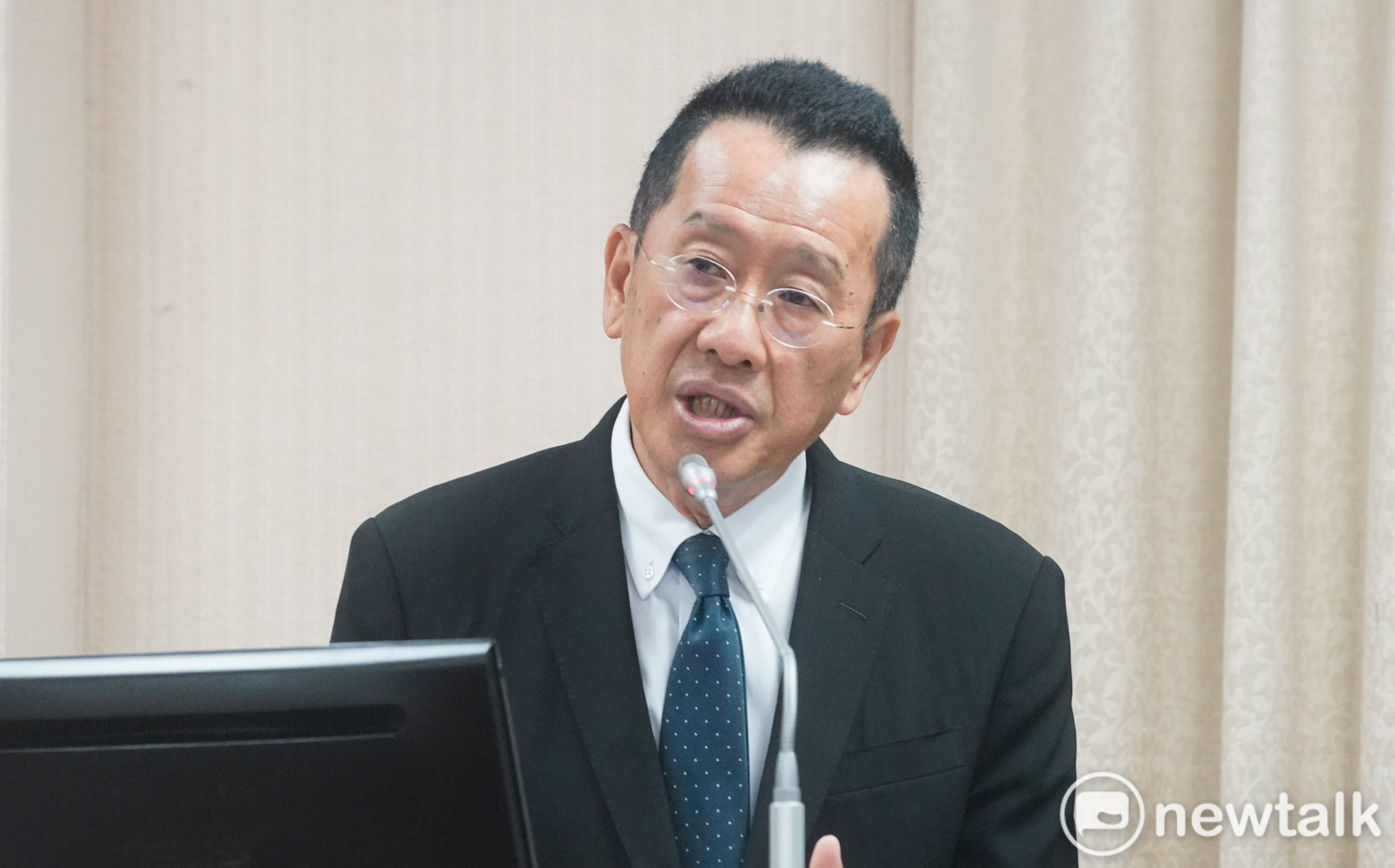 憲兵舉彈匣快跑像投降？ 參謀長坦承：非常奇怪、後續不會有這個
