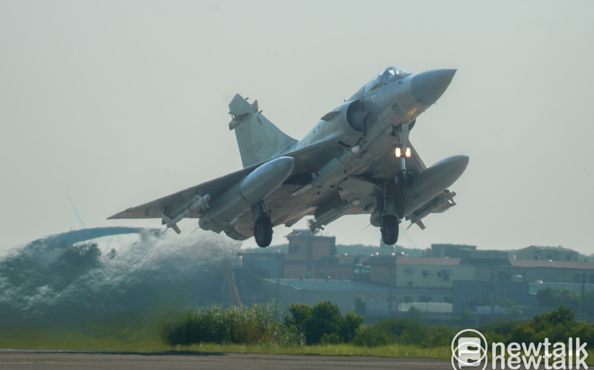 漢光42演習DAY3  空軍新竹基地實施跑道搶修與戰機緊急升空演練