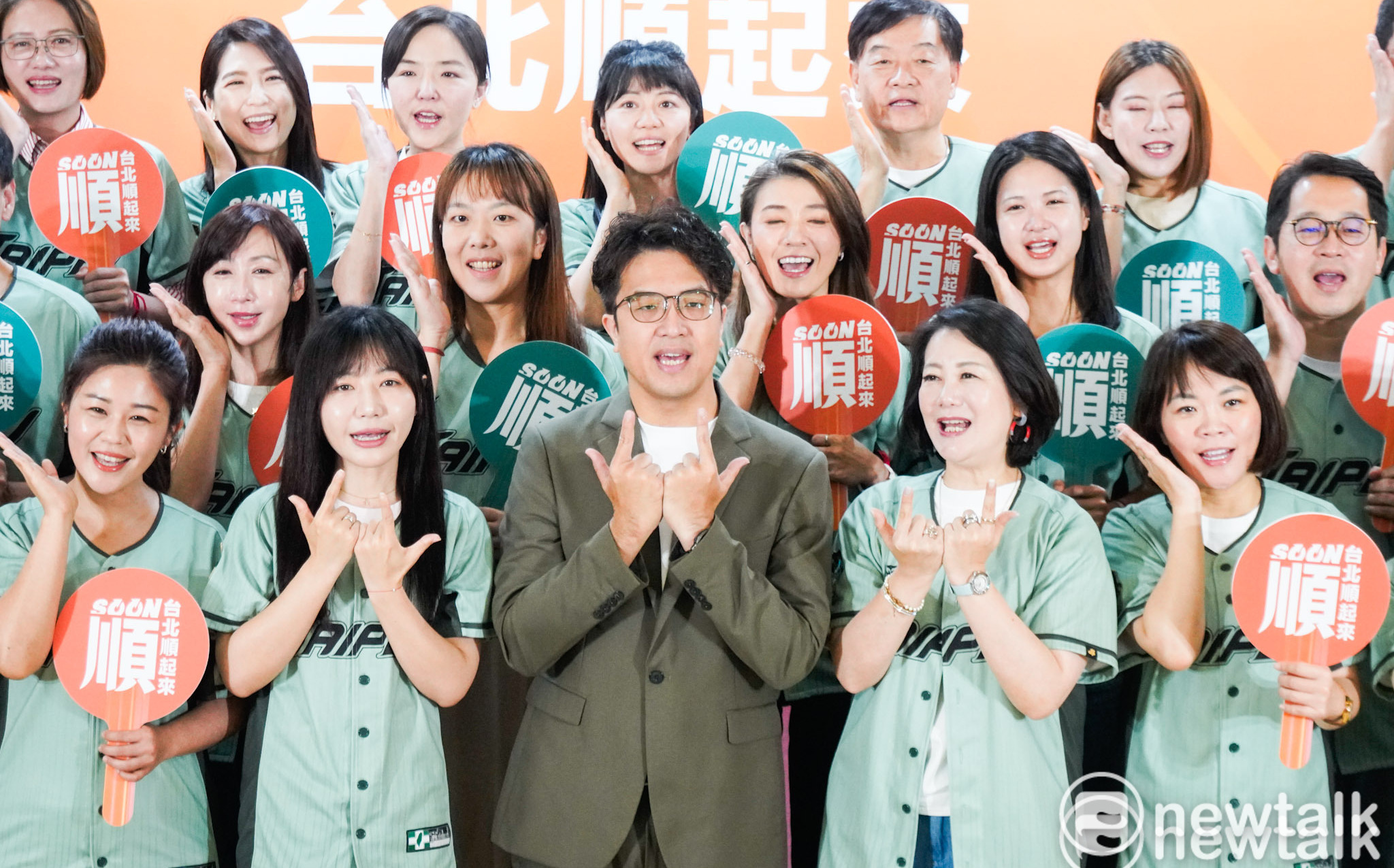 沈伯洋盼25+1全壘打！吳沛憶：集中選票給民進黨提名的議員