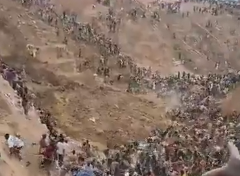 (影) 死亡急遽攀升破100人!邊境手工金礦恐怖山崩 中非共和國爆重大災難