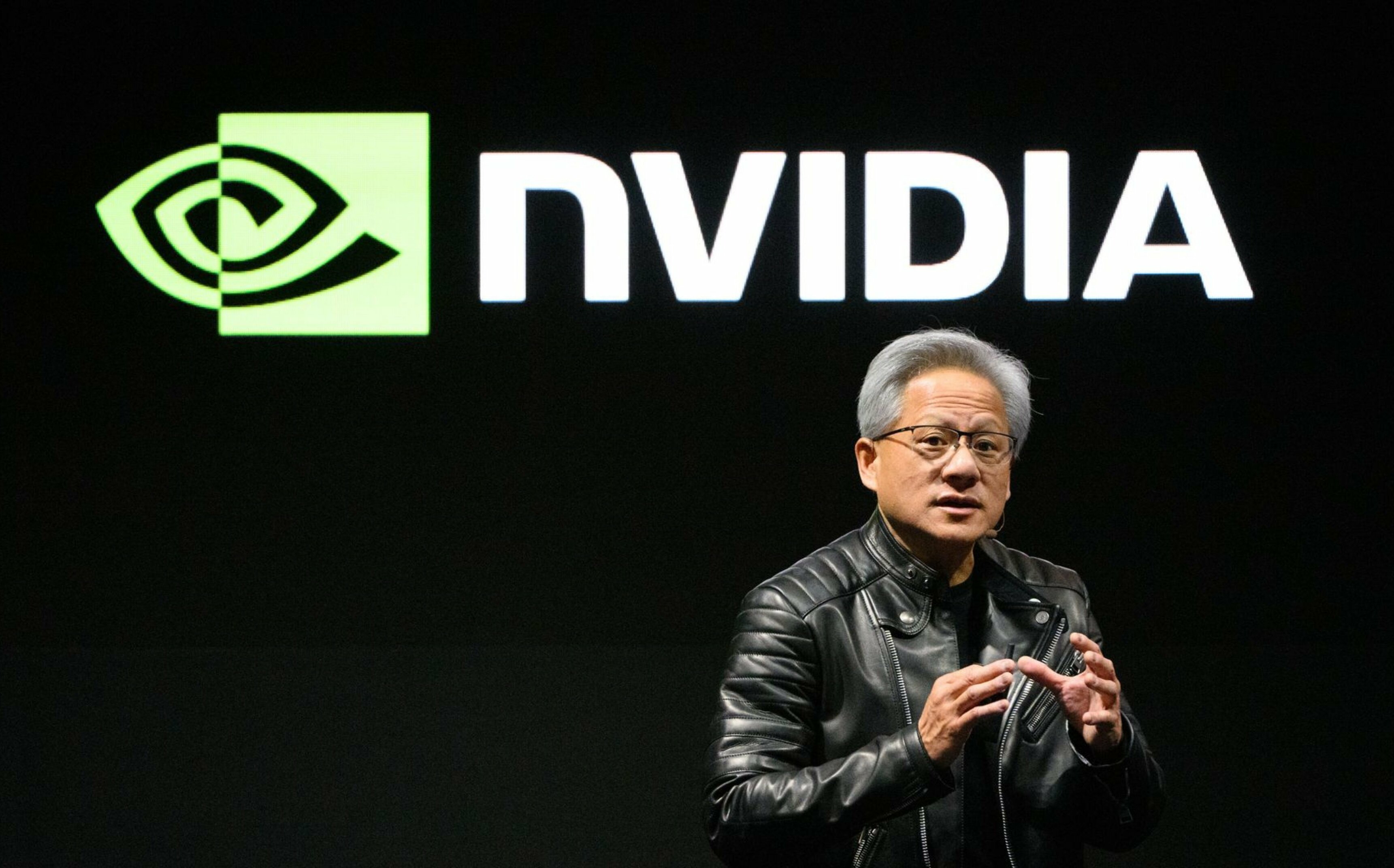 美股重點一次看》輝達財報報喜 台積、美光、AMD逢低買誰?