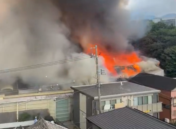 伊勢神宮周邊驚傳大火!近鐵宇治山田站前商業街陷入火海......