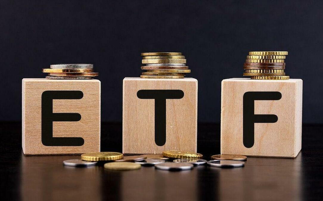 聯博2檔主動ETF配息出爐!00404A首配單次息率估3.7% 9/16日同步除息