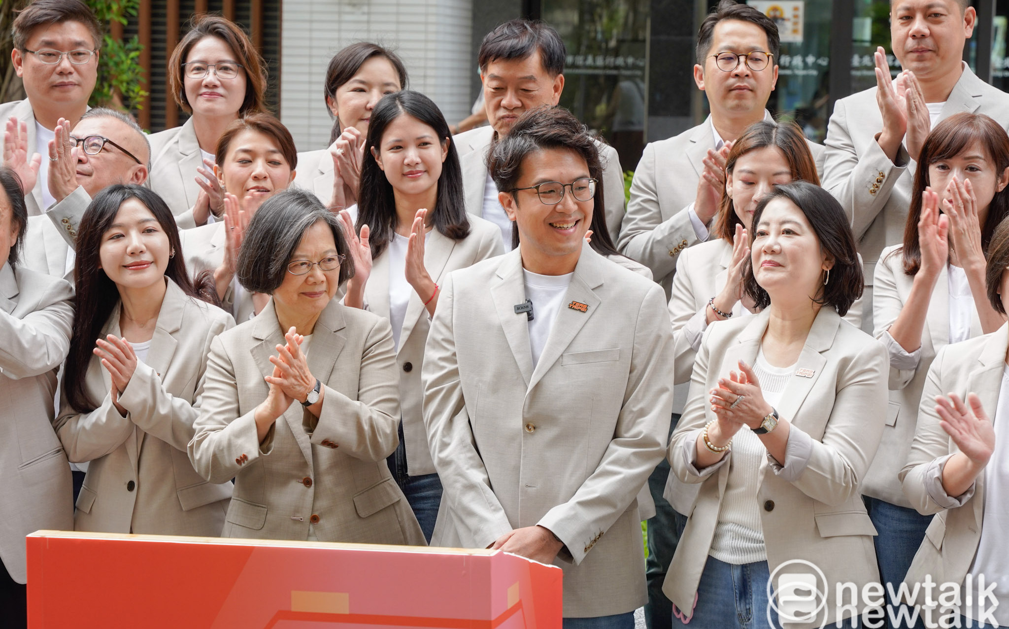 蔡英文問沈伯洋：你的競總主委究竟是誰啊？