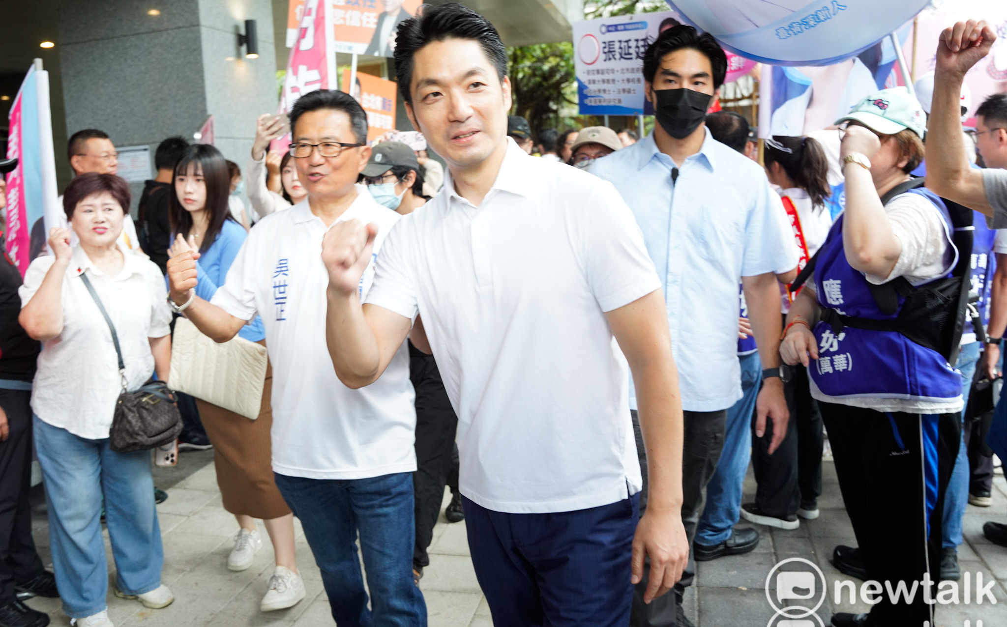 兒獲交換生挨批特權!蔣萬安當年推甄政大也遭疑:經公開甄選