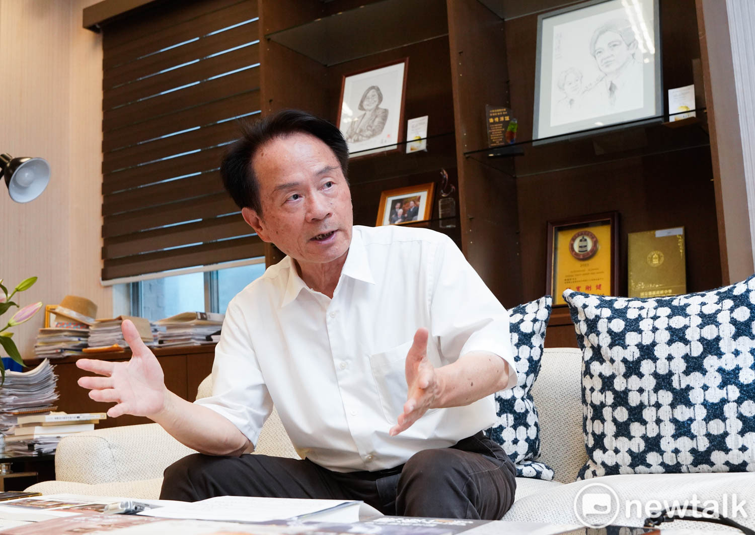  新頭殼專訪國史館館長陳儀深，「國史館透過檔案整理與策展，還原政治案件的歷史脈絡」。 圖：張良一/攝 