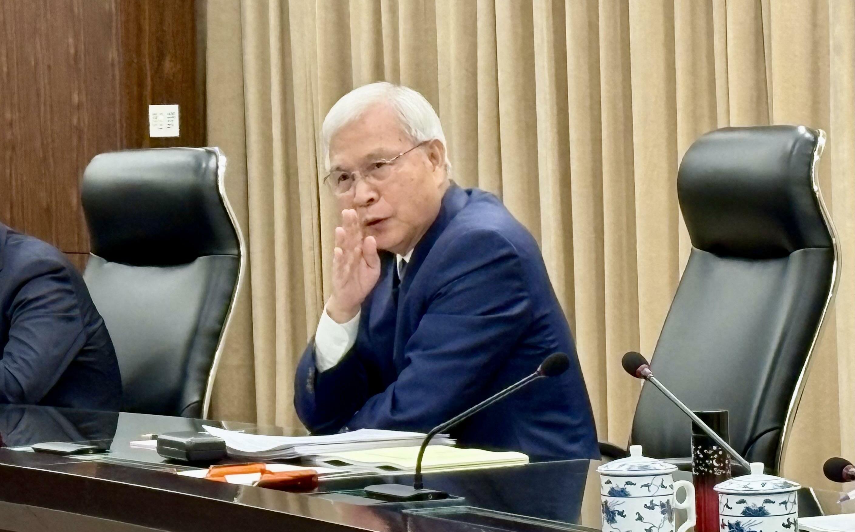 通膨連4個月破「警戒線」 利率一碼未動也稱緊縮？ 楊金龍揭「以量不以價」策略