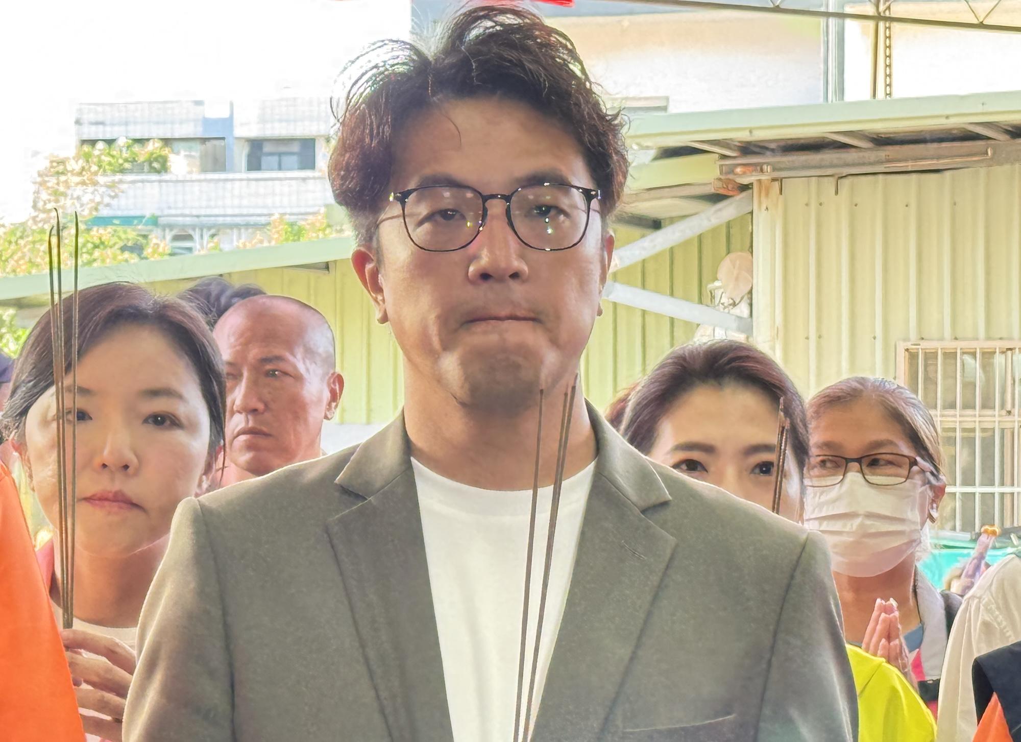 被蔣萬安諷「車架隔開條通」 沈伯洋怒：用「哇塞」睥睨我犯罪學所長