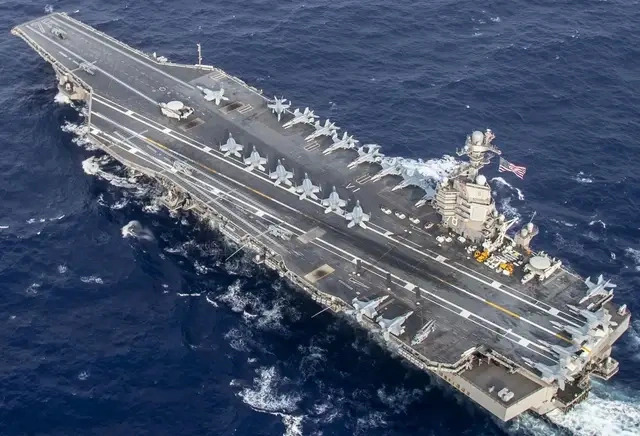  美軍福特級航母已進入地中海，準備對伊朗發動攻擊。 圖：翻攝自 騰訊新聞@海事先鋒 