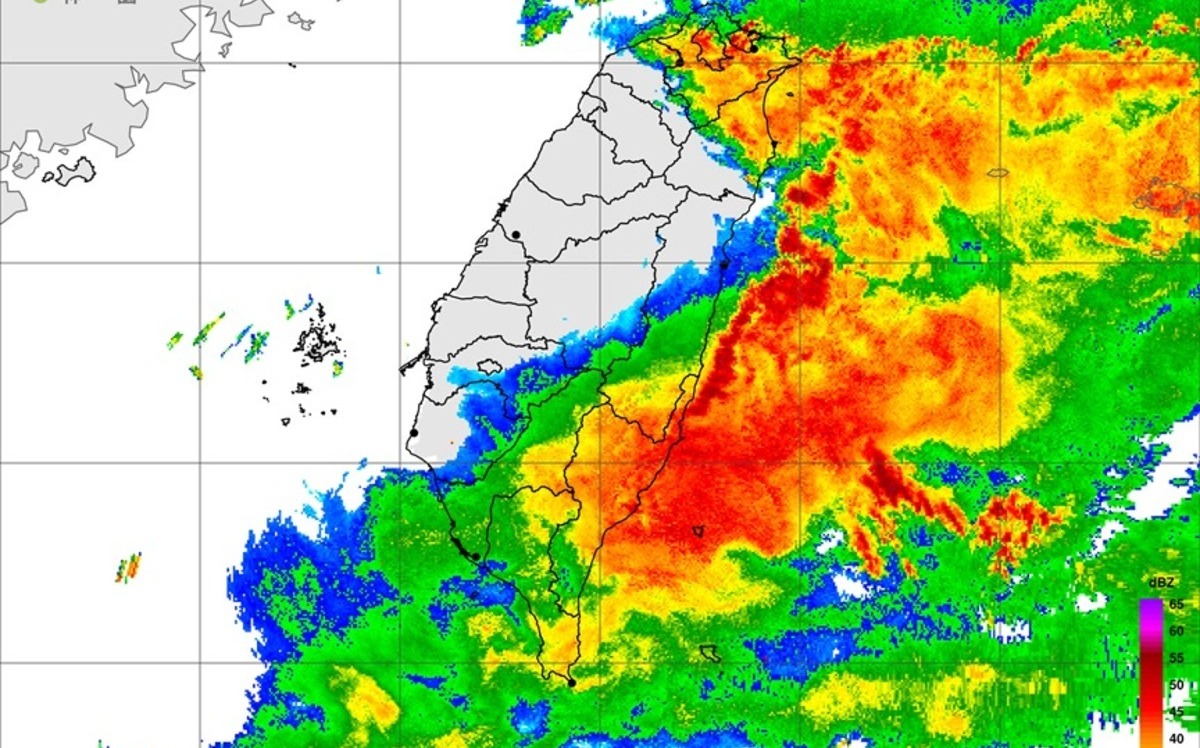 「東北季風＋風神颱風」共伴效應！溫度降至20度？鄭明典回應了
