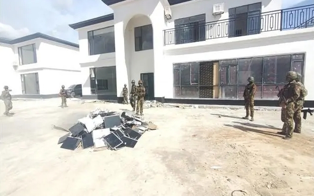 KK詐騙園區靠星鏈支撐! 被泰斷網、斷電仍運作 緬軍突襲查獲30套設備