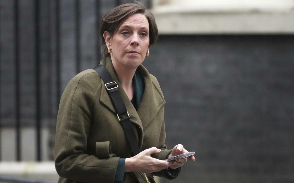 英性侵調查委員會陷危機!受害者紛控工黨議員阻撓 少女遭囚虐毒死案曝光