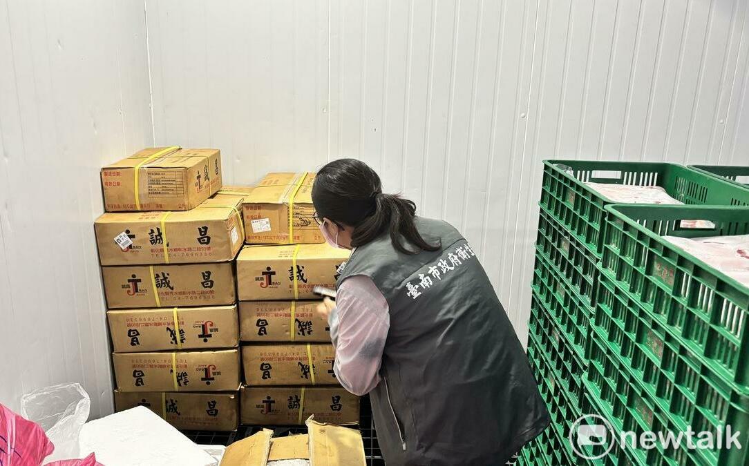 臺南市政府即時攔截有疑慮豬肉原料  全面強化食安稽查與防疫措施