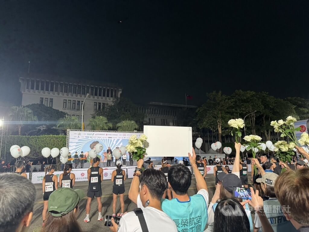 長榮航空馬拉松 工會提病假等不能扣考績3訴求