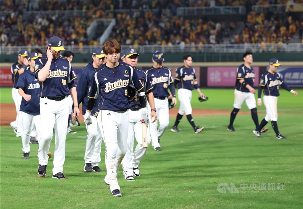 台灣大賽兄弟前4戰僅4分 教頭:要用頭腦與強投對決