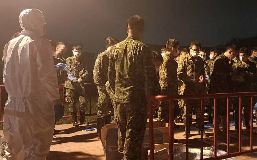 (影)台中梧棲問題豬場仍檢出病毒！國防部急加派50人力連夜支援