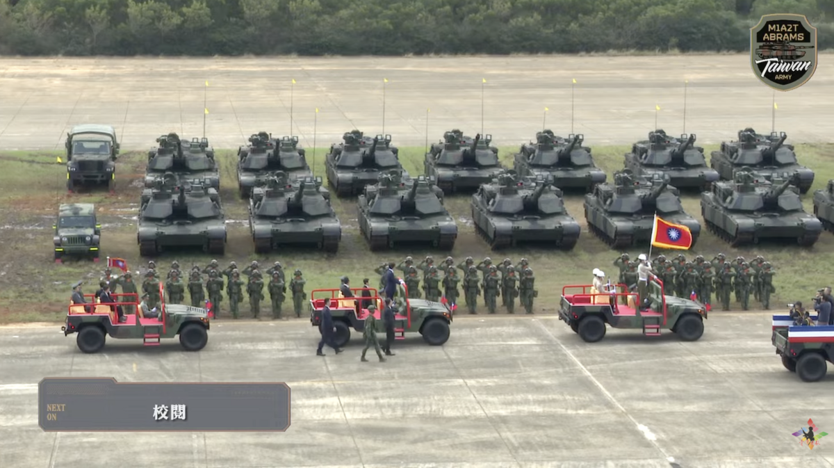  賴清德主持「陸軍裝甲第五八四旅聯兵三營換裝M1A2T戰車成軍典禮」， 圖：翻攝自青年日報YT 