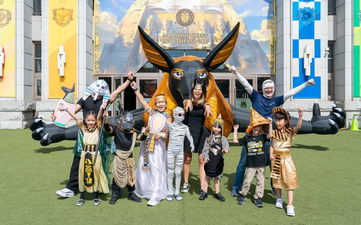 古埈及主題巨大阿努比斯現身 葳格小學歡慶埃及風萬聖節