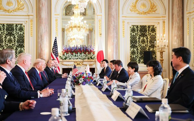 (影) 高市早苗支持率突破七成五! 內閣成員這「2大美女」引發高好感度